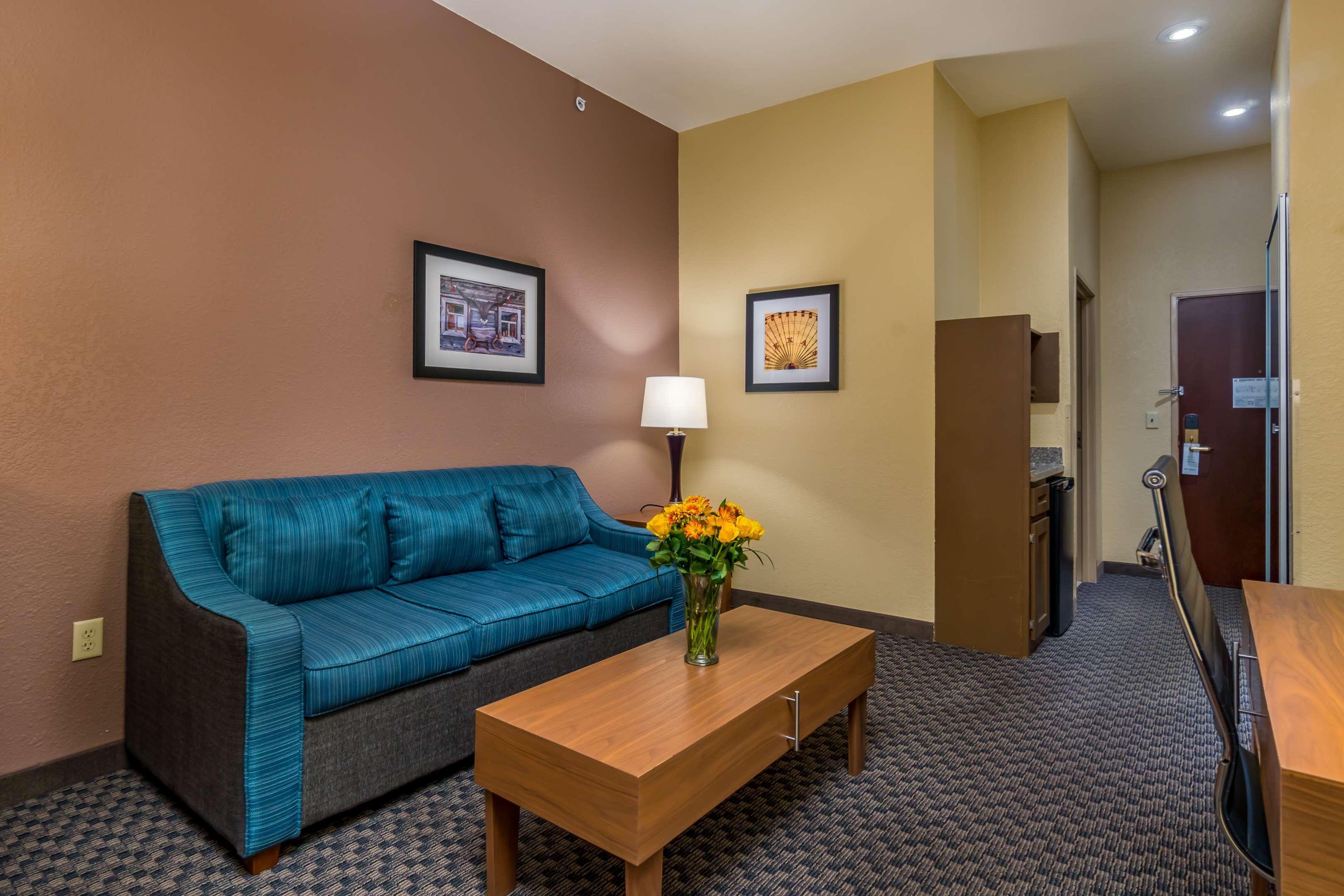 Best Western Plus Shamrock Inn & Suites Exterior photo